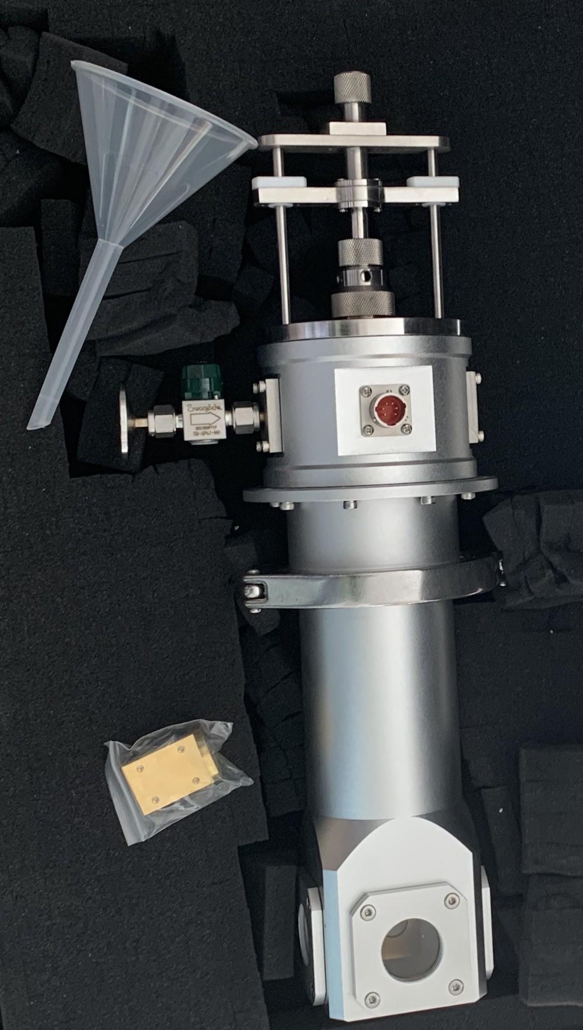Cryo-77 液氮低温恒温器